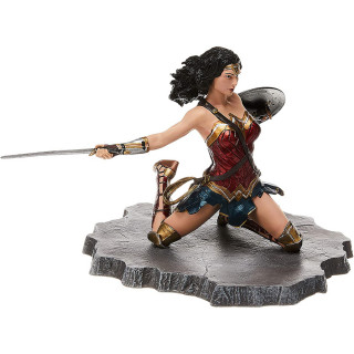 DC Justice League Gallery - Wonder Woman PVC Szobor (DEC172251) Ajándéktárgyak