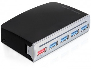 DeLock USB 3.0 HUB 4 port, 1 port USB power, külső vagy 3.5", külső táppal PC