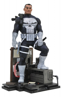 Diamond Select Toys Marvel Gallery - Punisher Comic PVC Szobor (MAY192378) Ajándéktárgyak